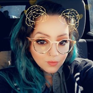 Meet your Posher, Natalie